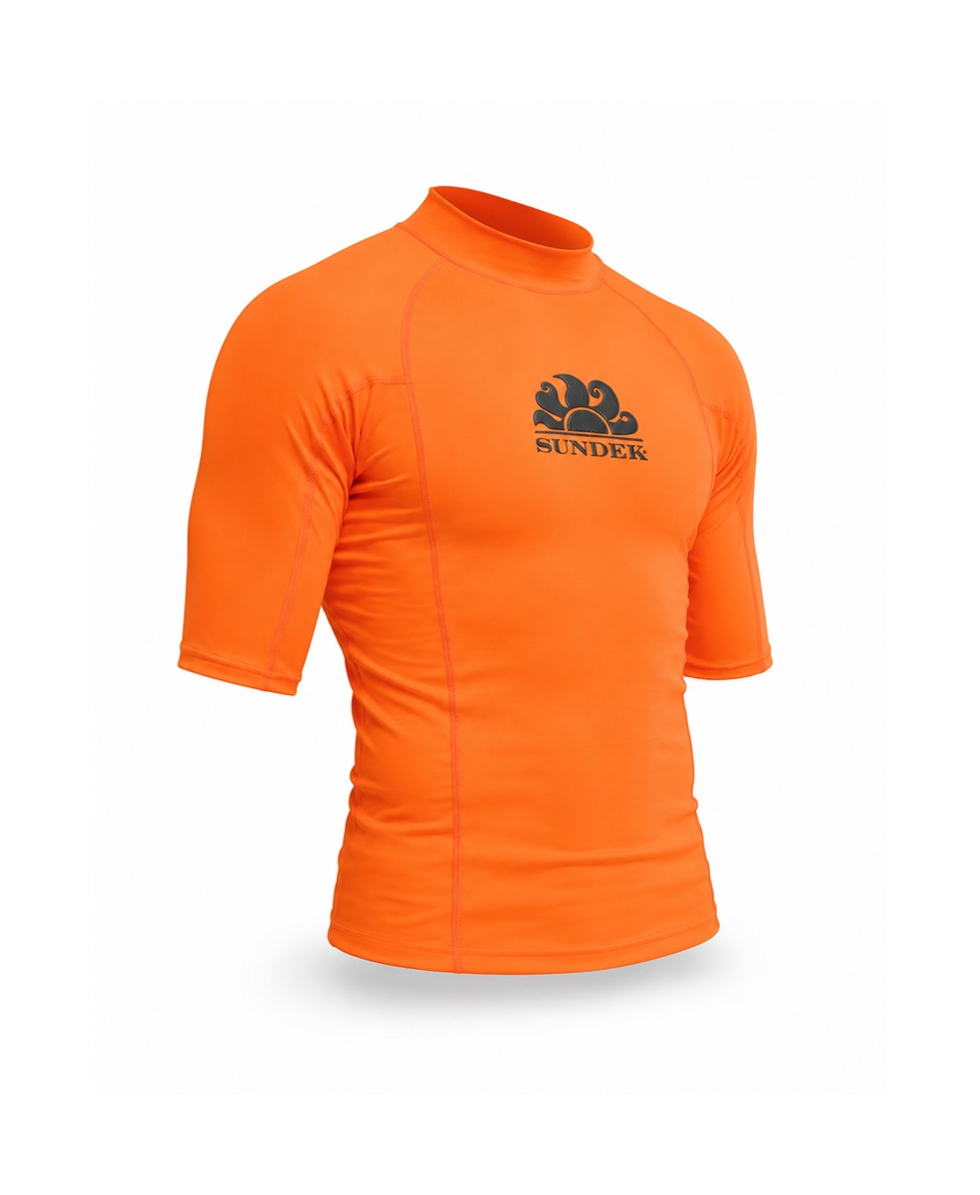 SUNDEK - LOGO S/S RASHGUARD -  M287RSPY100-572 - FLASH ORANGE